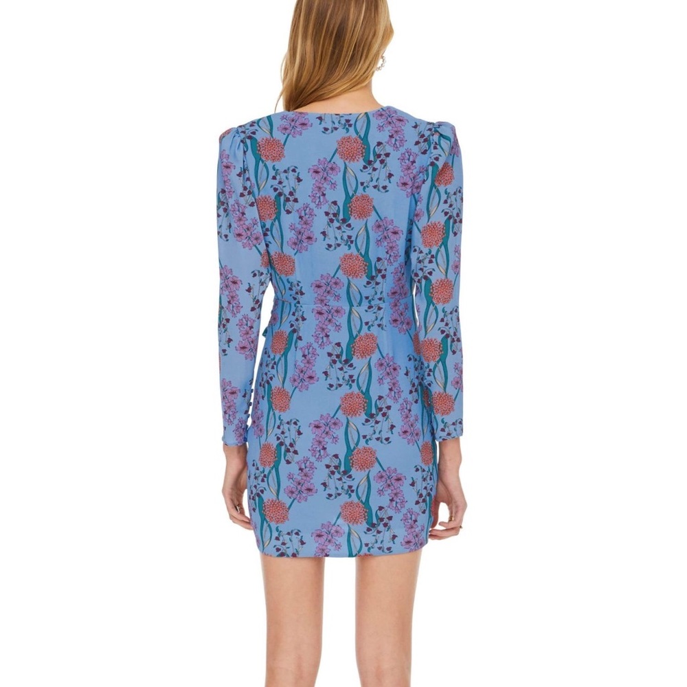 ASTR Dress - Picture 4 of 7